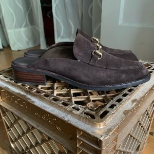 VANELi Akela Mule Brown Suede Size 11